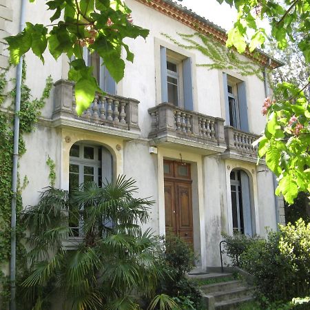 Les Remparts Bed & Breakfast Capestang Exterior photo