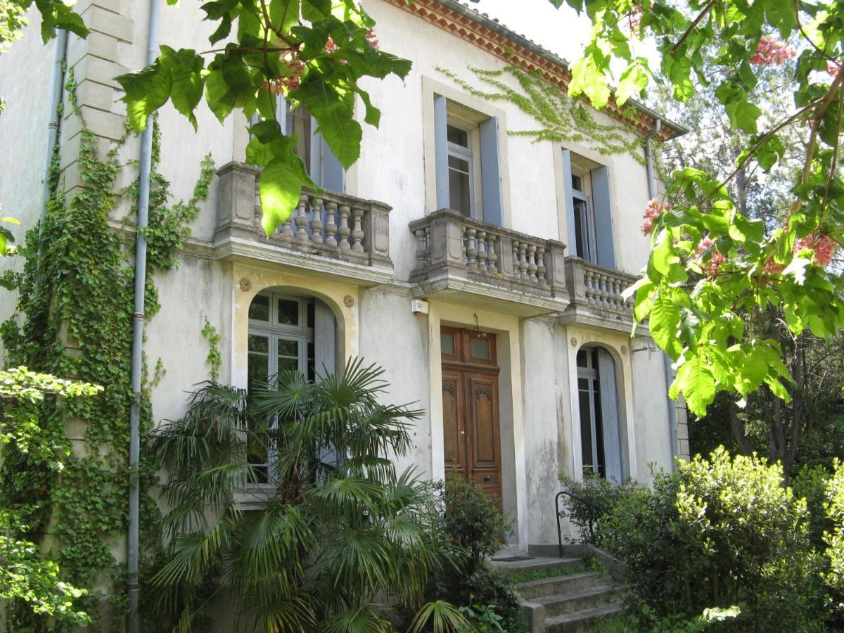 Les Remparts Bed & Breakfast Capestang Exterior photo