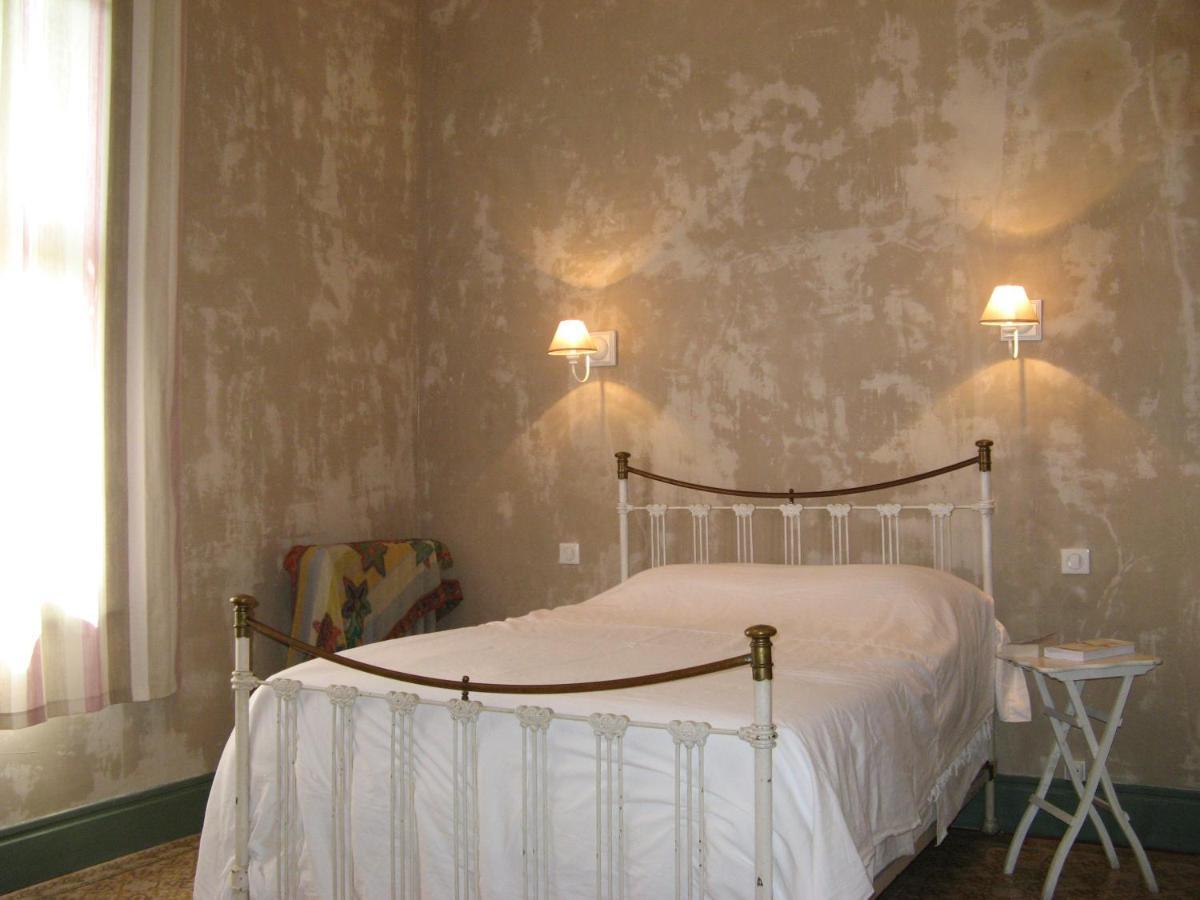 Les Remparts Bed & Breakfast Capestang Exterior photo